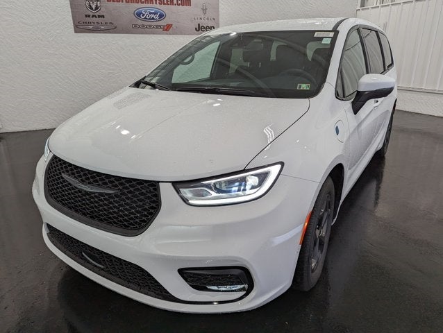 2023 Chrysler Pacifica Plug-In Hybrid PACIFICA PLUG-IN HYBRID TOURING L